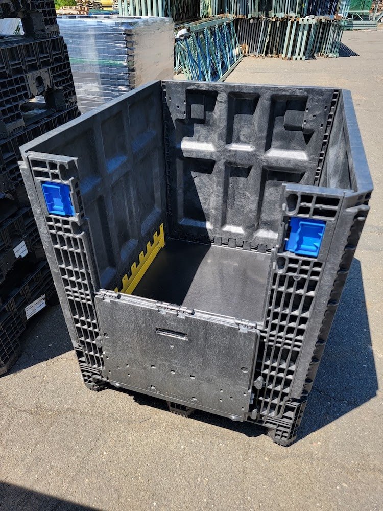Used collapsible bulk containers