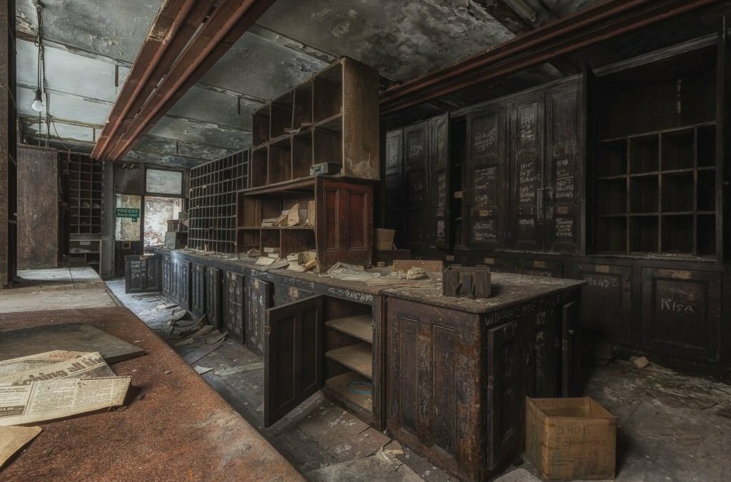 Revamping Your Storage: A Guide to Choosing the Right Used Warehouse Racks
