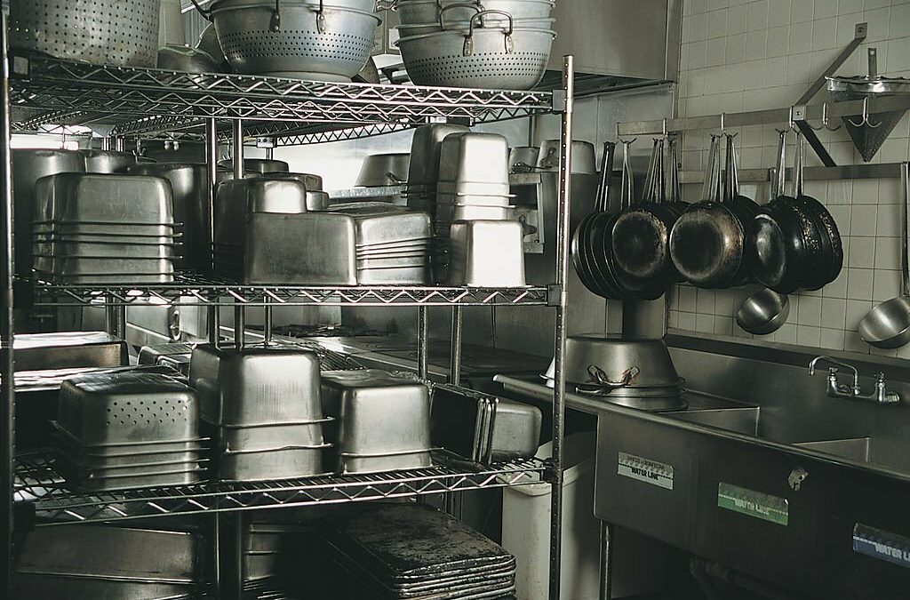 Optimizing Warehouse Efficiency: A Guide to Stainless Steel Storage Racks