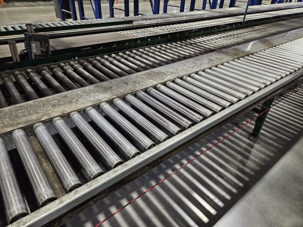 18" Gravity Roller Conveyor, material handling conveyor, heavy duty