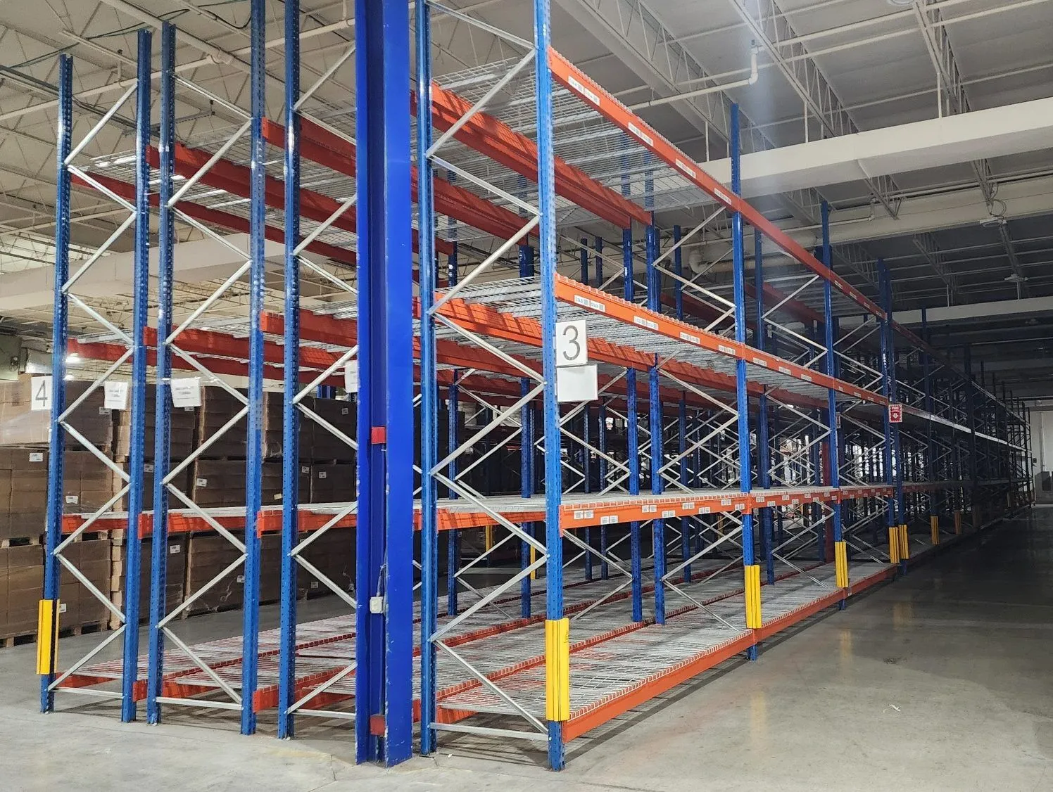 upright used warehouse storage pallet racking