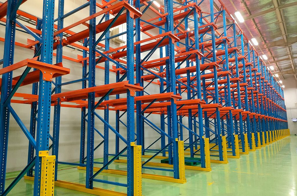 Portable Stack Racks: Flexible Storage for Warehouses